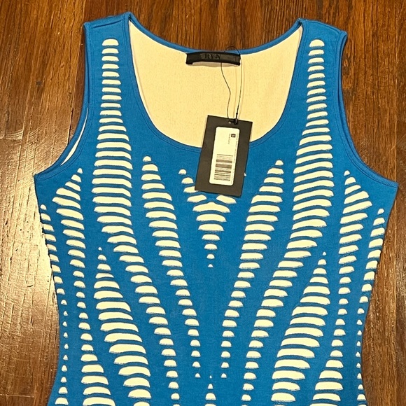 RVN Cutout Illusion Jacquard Maxi Blue Sand - Picture 4 of 12